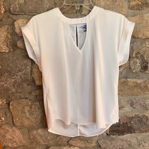 White short sleeve shirt